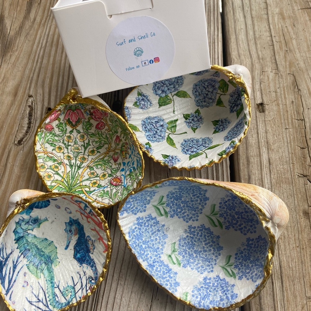 Seashell trinket dishes